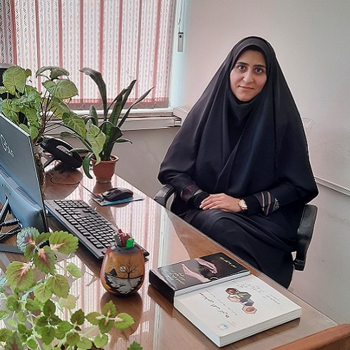 خانم دکتر ریحانه براتی