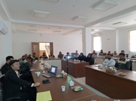 برگزاری دوره آموزشی هرس و تغذیه درختان فضای سبز